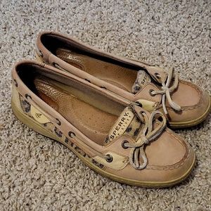 Sperry topside boat shoes